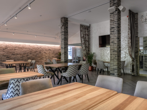 16672978074092377